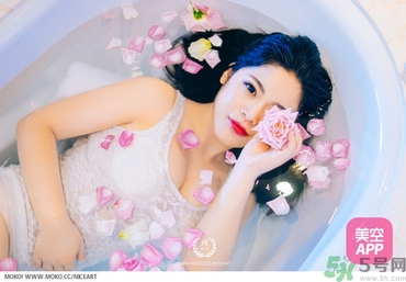 口紅要卸妝嗎？口紅卸不掉怎么辦？