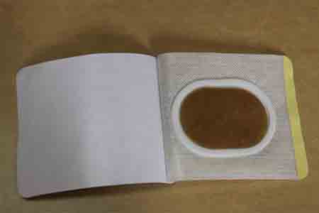 膏藥的使用方法？如何正確貼傳統(tǒng)黑膏藥？