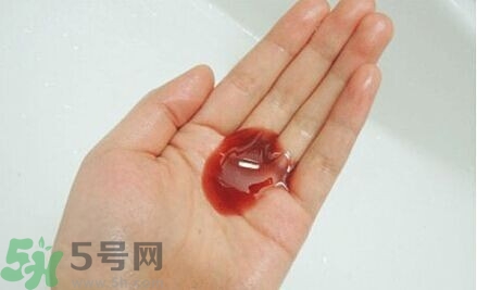 潤膏和呂哪個(gè)好？ 潤膏洗發(fā)水和呂哪個(gè)好用？