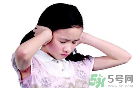 耳朵嗡嗡響怎么治療？耳朵嗡嗡響吃什么藥？