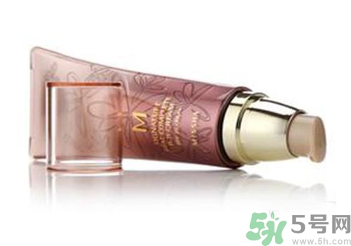 bb霜能涂在眼睛周圍嗎？bb霜涂在眼睛周圍有什么害處？