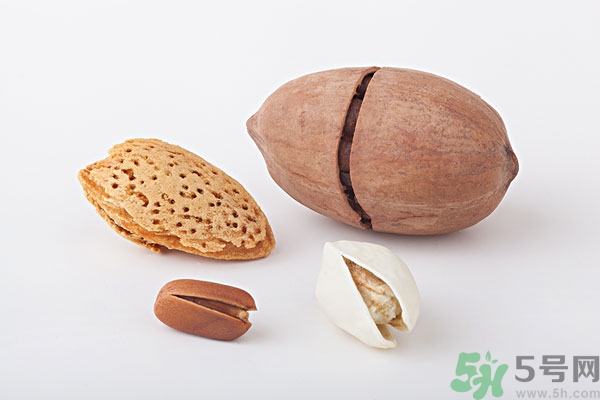 吃開(kāi)心果有什么好處和壞處?開(kāi)心果的功效與作用 吃開(kāi)心果有什么好處和壞處?開(kāi)心果的功效與作用