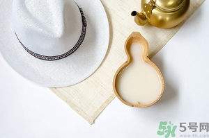 喝糯米酒能豐胸嗎？喝米酒能護膚嗎？