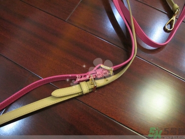 prada包包真假鑒別 prada包包真假鑒辨別圖 prada包包真假鑒別 prada包包真假鑒辨別圖