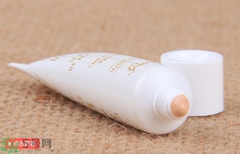 臉部防曬用什么護(hù)膚品好？臉上防曬哪個(gè)牌子好？