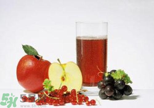 葡萄和什么一起榨汁好喝？葡萄和什么水果一起榨汁？