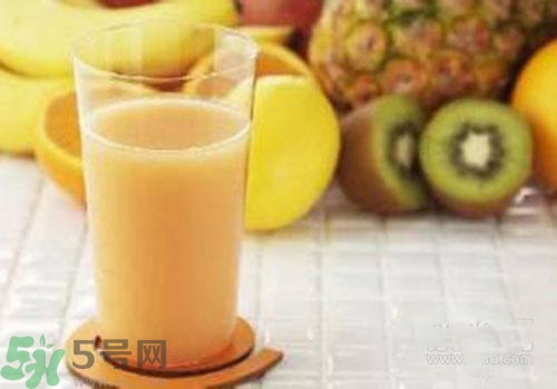 葡萄和什么一起榨汁好喝？葡萄和什么水果一起榨汁？