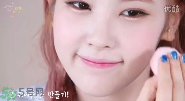 戴眼鏡怎么化妝？眼鏡妝怎么畫