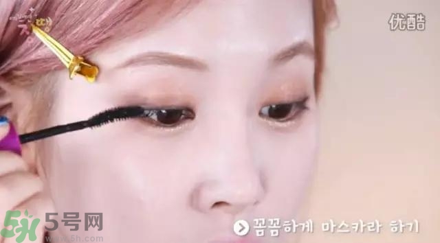 戴眼鏡怎么化妝？眼鏡妝怎么畫