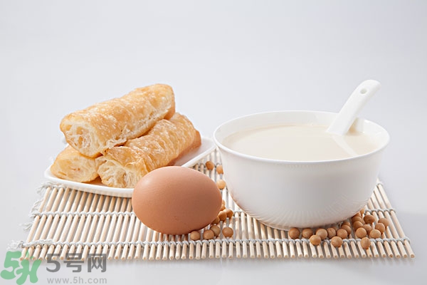 豆奶粉結塊還能喝嗎？豆奶粉分層還能喝嗎？