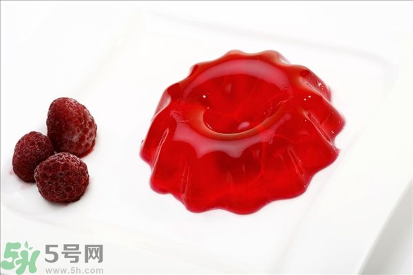 寶寶咳嗽能吃果凍嗎？寶寶多大可以吃果凍？