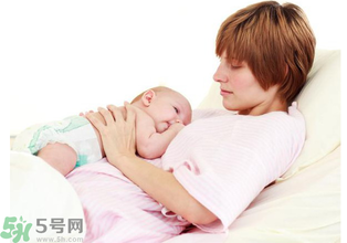 剖腹產(chǎn)后多久來月經(jīng)？剖腹產(chǎn)后月經(jīng)不調(diào)的表現(xiàn)？