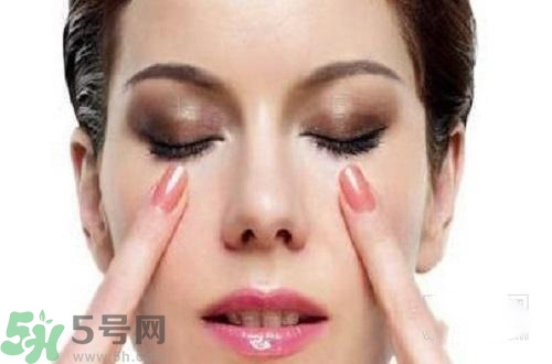 秋季眼睛干澀怎么辦？秋季眼睛干澀怎么調(diào)理？