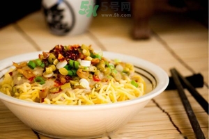 吃熱干面會(huì)長胖嗎?一碗熱干面的熱量高嗎 吃熱干面會(huì)長胖嗎?一碗熱干面的熱量高嗎