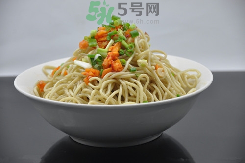 吃熱干面會(huì)長胖嗎?一碗熱干面的熱量高嗎 吃熱干面會(huì)長胖嗎?一碗熱干面的熱量高嗎