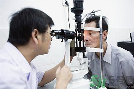 青光眼的發(fā)病因素是什么？青光眼的并發(fā)癥有哪些？