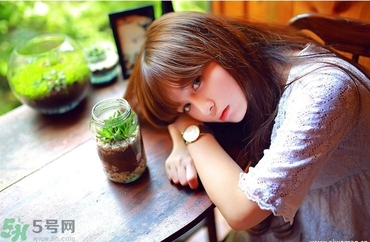 美瞳怎么分左右眼？戴美瞳能睡覺嗎？