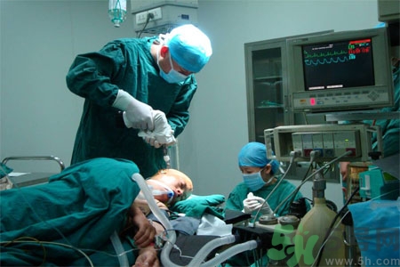 腦出血的護(hù)理措施有哪些？腦出血的飲食護(hù)理是什么？