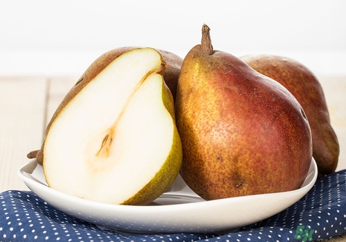 紅啤梨是不是轉(zhuǎn)基因的?轉(zhuǎn)基因水果的危害 紅啤梨是不是轉(zhuǎn)基因的?轉(zhuǎn)基因水果的危害