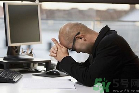 脫發(fā)是什么？脫發(fā)的癥狀有哪些？