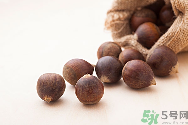 女人吃板栗好不好？男人吃板栗有什么好處？