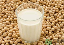 帶狀皰疹可以喝牛奶嗎？帶狀皰疹喝牛奶好不好？