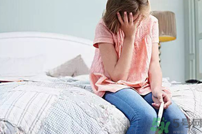 女人不孕不育是什么原因引起的？女人不孕不育怎么檢查？