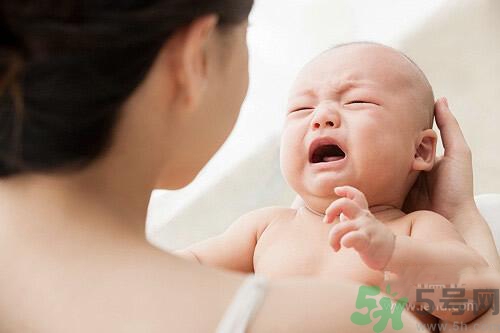 寶寶吃退燒藥后體溫過低是怎么回事？寶寶吃退燒藥后體溫過低怎么辦？