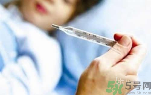 寶寶發(fā)燒多少度要吃退燒藥？寶寶發(fā)燒退燒藥多久吃一次？