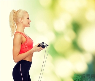 跳繩會(huì)讓胸部下垂嗎？跳繩會(huì)導(dǎo)致胸下垂嗎？