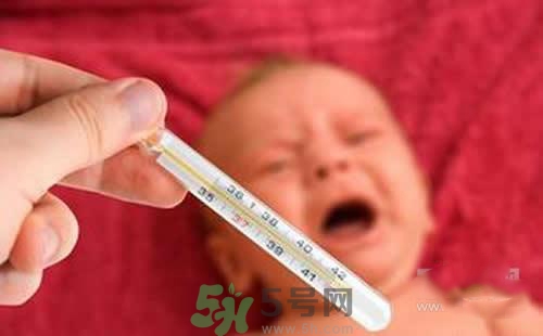 寶寶發(fā)燒多久量一次體溫？寶寶發(fā)燒怎么量體溫？