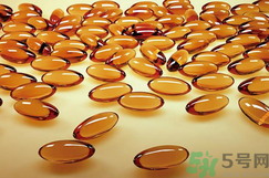 魚肝油可以和奶粉一起吃嗎？魚肝油怎么給寶寶吃？