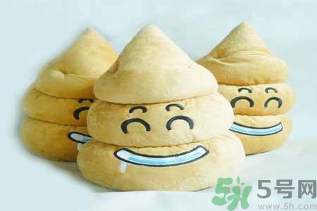 憋大便的危害有哪些？每天排便幾次算正常？