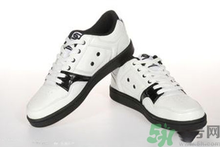 新鞋的塑膠味怎么去除？新鞋有塑膠味怎么辦？