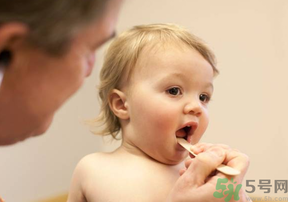 寶寶秋季腹瀉怎么辦？預(yù)防寶寶秋季腹瀉的小竅門