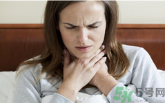 秋季嗓子干癢咳嗽是怎回事？秋季嗓子干癢咳嗽怎么辦？