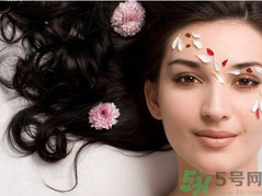 為什么秋季季容易脫發(fā)？秋季脫發(fā)嚴(yán)重怎么辦？