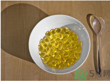 寶寶吃魚肝油會(huì)拉肚子嗎？寶寶吃魚肝油拉肚子怎么辦？