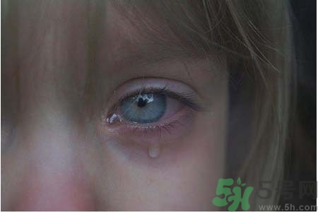 睡覺時流眼淚是怎么回事？如何保護(hù)眼睛？