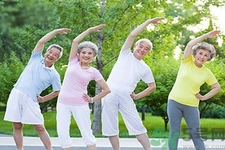 預防骨病需要注意哪些姿勢？秋季預防骨病的方法有哪些？