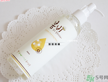 春雨卸妝水好用嗎？春雨卸妝水怎么使用？