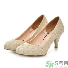 如何穿高跟鞋腳不痛?高跟鞋這樣穿不受傷 如何穿高跟鞋腳不痛?高跟鞋這樣穿不受傷