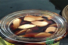 醋泡姜可以吃嗎？吃醋泡姜對(duì)人身體有什么好處嗎？