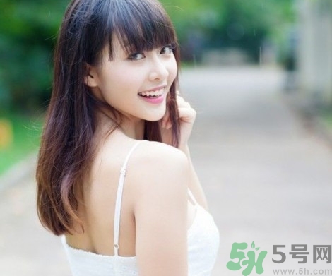 15歲女生穿什么內(nèi)衣好?15歲女生穿什么樣的胸罩 15歲女生穿什么內(nèi)衣好?15歲女生穿什么樣的胸罩