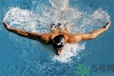 游泳能改善膝關(guān)節(jié)踝關(guān)節(jié)損傷嗎？游泳對膝關(guān)節(jié)炎有益嗎？