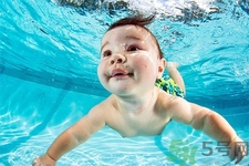 兒童幾歲可以學游泳？兒童學游泳最佳年齡是多少？