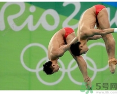 跳水運(yùn)動(dòng)員為什么跳水后要洗澡？跳水后為什么要洗澡