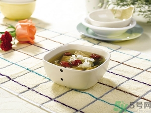 吃銀耳會發(fā)胖嗎?銀耳的熱量是多少 吃銀耳會發(fā)胖嗎?銀耳的熱量是多少