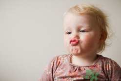 秋季該如何預(yù)防寶寶感冒?預(yù)防寶寶秋季感冒飲食推薦 秋季該如何預(yù)防寶寶感冒?預(yù)防寶寶秋季感冒飲食推薦