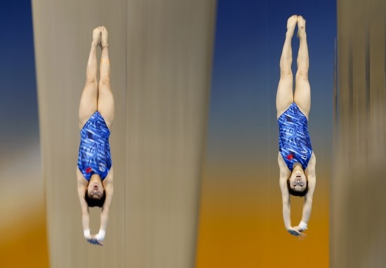 跳水怎么壓水花？運(yùn)動(dòng)員跳水壓水花的技巧和原理